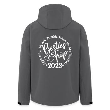 Besties Trip 2023 Fun Girls Trip Wochenendurlaub - Recycelte Männer Softshell-Jacke von Stanley/Stella - Anthrazit - Hinten - AI Model Male 185 light (185cm)