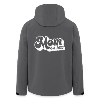 2023, Maman en devenir, Révélation de grossesse - Veste softshell homme en polyester recyclé Stanley/Stella - charbon - Dos - AI Model Male 185 light (185cm)