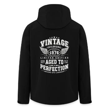 Jahrgang 1976 Vintage Retro Geburtstag Geschenk - Recycelte Männer Softshell-Jacke von Stanley/Stella - Schwarz - Hinten - AI Model Male 185 light (185cm)