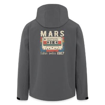 Geburtstag 1967 März 1967 geboren im März 1967 - Recycelte Männer Softshell-Jacke von Stanley/Stella - Anthrazit - Hinten - AI Model Male 185 light (185cm)