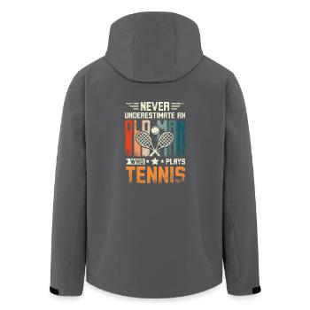 Ne sous-estimez jamais un vieil homme qui joue au tennis - Veste softshell homme en polyester recyclé Stanley/Stella - noir - Dos - AI Model Male 185 light (185cm)