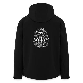 44 Jahre zur Perfektion gereift - Recycelte Männer Softshell-Jacke von Stanley/Stella - Schwarz - Hinten - AI Model Male 185 light (185cm)