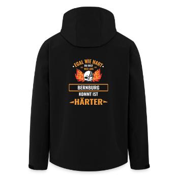 BERNBURG - Egal wie hart du bist BERNBURG ist HÄRT - Recycelte Männer Softshell-Jacke von Stanley/Stella - Schwarz - Hinten - AI Model Male 185 light (185cm)