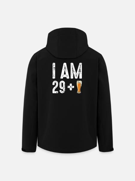 Ich bin 29 plus Bier - Recycelte Männer Softshell-Jacke von Stanley/Stella - Schwarz