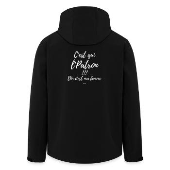 C’est qui le Patron? Ma Femme  - Veste softshell homme en polyester recyclé Stanley/Stella - noir - Dos - AI Model Male 185 light (185cm)