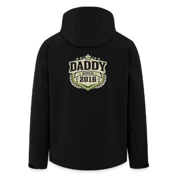 Papa depuis 2016 – Proud Dad Design - Veste softshell homme en polyester recyclé Stanley/Stella - noir - Dos - AI Model Male 185 light (185cm)