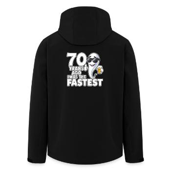 Vor 70 Jahren: Der schnellste lustige Geburtstag - Recycelte Männer Softshell-Jacke von Stanley/Stella - Schwarz - Hinten - AI Model Male 185 light (185cm)