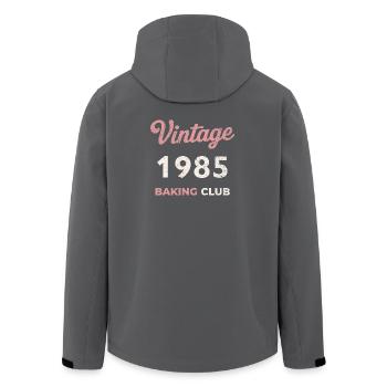Vintage 1985 – Baking Club Retro Geburtsjahr - Recycelte Männer Softshell-Jacke von Stanley/Stella - Schwarz - Hinten - AI Model Male 185 light (185cm)