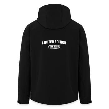 Limited Edition 2022 Geburtstag - Recycelte Männer Softshell-Jacke von Stanley/Stella - Schwarz - Hinten - AI Model Male 185 light (185cm)