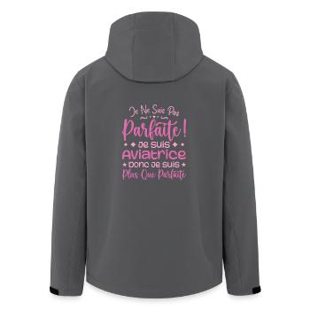 Ein mehr als perfekter Flieger, ein Traumberuf - Recycelte Männer Softshell-Jacke von Stanley/Stella - Anthrazit - Hinten - AI Model Male 185 light (185cm)