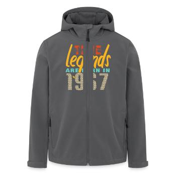 Die True Legends wurden 1967 geboren. Jahr 2025. - Recycelte Männer Softshell-Jacke von Stanley/Stella - Anthrazit - Vorne - AI Model Male 185 light (185cm)