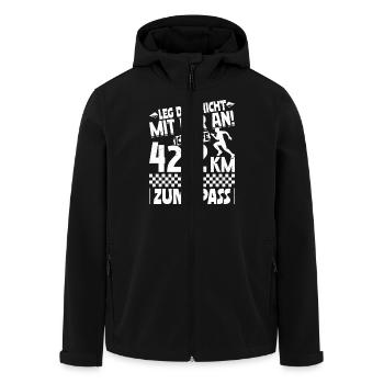 Läufer LEG DICH NICHT MIT MIR AN LAUFE ZUM SPAß - Recycelte Männer Softshell-Jacke von Stanley/Stella - Schwarz - Vorne - AI Model Male 185 light (185cm)