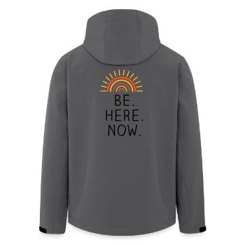 Be Here Now dreifarbig - Recycelte Männer Softshell-Jacke von Stanley/Stella - Anthrazit - Hinten - AI Model Male 185 light (185cm)