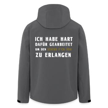 Fuck you status | Harte arbeit | Hart | Macht - Recycelte Männer Softshell-Jacke von Stanley/Stella - Anthrazit - Hinten - AI Model Male 185 light (185cm)