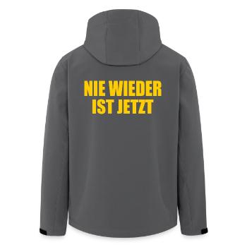 Nie wieder ist jetzt - Recycelte Männer Softshell-Jacke von Stanley/Stella - Anthrazit - Hinten - AI Model Male 185 light (185cm)