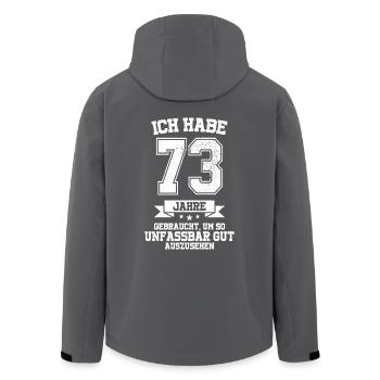 73. Geburtstag Geschenk Habe 73 Jahre Gebraucht - Recycelte Männer Softshell-Jacke von Stanley/Stella - Anthrazit - Hinten - AI Model Male 185 light (185cm)