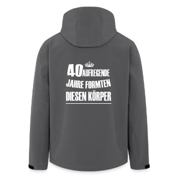 40 Geburtstag Spruch - Recycelte Männer Softshell-Jacke von Stanley/Stella - Anthrazit - Hinten - AI Model Male 185 light (185cm)