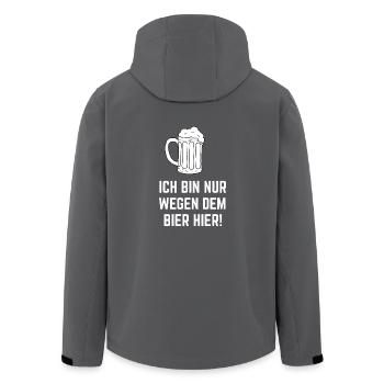 Ich bin nur wegen dem Bier hier! - Geschenk - Recycelte Männer Softshell-Jacke von Stanley/Stella - Anthrazit - Hinten - AI Model Male 185 light (185cm)