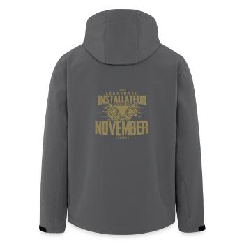 Installateur Geburtsmonat November Geburtstag - Recycelte Männer Softshell-Jacke von Stanley/Stella - Anthrazit - Hinten - AI Model Male 185 light (185cm)