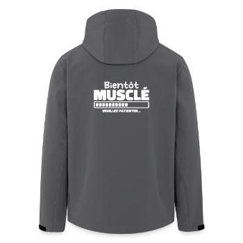Bald muskulös - bitte warten - Recycelte Männer Softshell-Jacke von Stanley/Stella - Anthrazit - Hinten - AI Model Male 185 light (185cm)