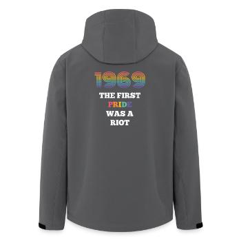 Mois de la fierté LGBT - La première fierté était une émeute - Veste softshell homme en polyester recyclé Stanley/Stella - charbon - Dos - AI Model Male 185 light (185cm)