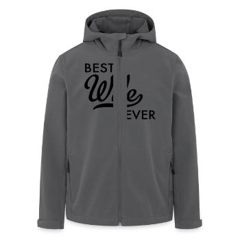 Ehefrau - Recycelte Männer Softshell-Jacke von Stanley/Stella - Anthrazit - Vorne - AI Model Male 185 light (185cm)