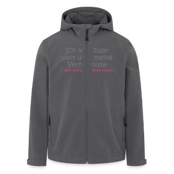 Ich lebe zwar weit über meine Verhältnisse .. Aber - Recycelte Männer Softshell-Jacke von Stanley/Stella - Anthrazit - Vorne - AI Model Male 185 light (185cm)