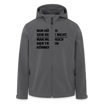 Nur hübsch sein reicht nicht man muss auch Bier tr - Recycelte Männer Softshell-Jacke von Stanley/Stella - Anthrazit - Vorne - AI Model Male 185 light (185cm)