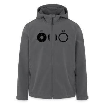 Fotograf Blende - Recycelte Männer Softshell-Jacke von Stanley/Stella - Anthrazit - Vorne - AI Model Male 185 light (185cm)