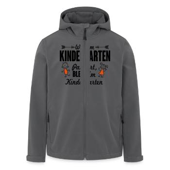 Was im Kindergarten passiert bleibt dort - Recycelte Männer Softshell-Jacke von Stanley/Stella - Anthrazit - Vorne - AI Model Male 185 light (185cm)