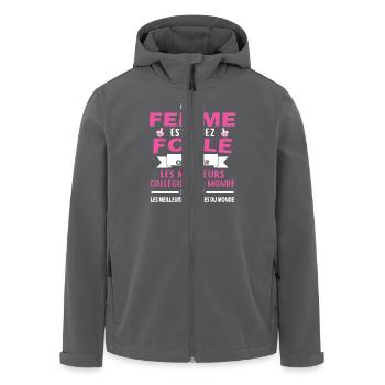 Mad Woman verlässt Kollegen - Recycelte Männer Softshell-Jacke von Stanley/Stella - Anthrazit - Vorne - AI Model Male 185 light (185cm)