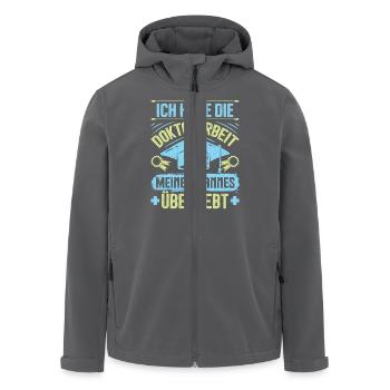 Ehefrau HAB DOKTORARBEIT MEINES MANNES ÜBERLEBT - Recycelte Männer Softshell-Jacke von Stanley/Stella - Anthrazit - Vorne - AI Model Male 185 light (185cm)