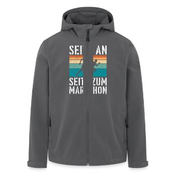 Läufer SEITE AN SEITE ZUM MARATHON Lustiges - Recycelte Männer Softshell-Jacke von Stanley/Stella - Anthrazit - Vorne - AI Model Male 185 light (185cm)