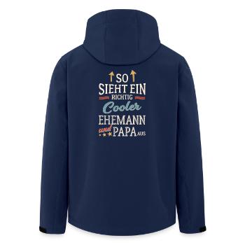 So sieht ein cooler Ehemann und Papa aus Vatertag - Recycelte Männer Softshell-Jacke von Stanley/Stella - Navy - Hinten - AI Model Male 185 light (185cm)