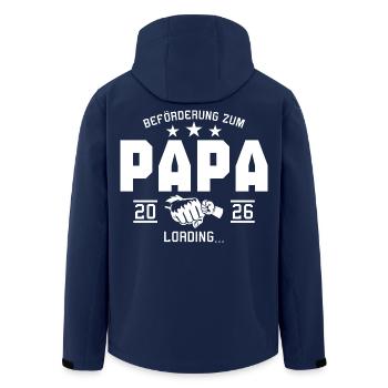 Schwangerschaftsverkündung Werdender Papa 2026 - Recycelte Männer Softshell-Jacke von Stanley/Stella - Navy - Hinten - AI Model Male 185 light (185cm)