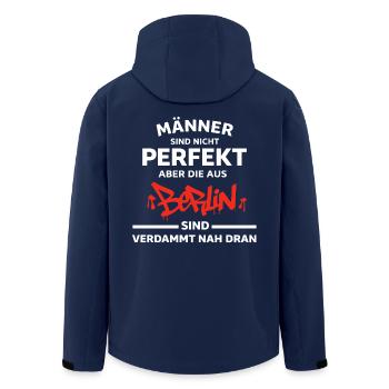 Männer aus Berlin Spruch - Recycelte Männer Softshell-Jacke von Stanley/Stella - Navy - Hinten - AI Model Male 185 light (185cm)