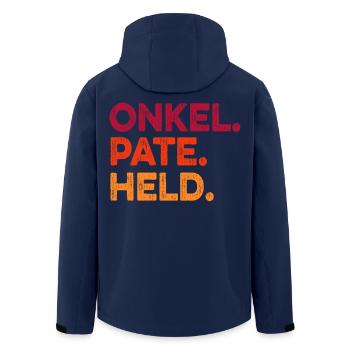 Onkel Pate Held - Recycelte Männer Softshell-Jacke von Stanley/Stella - Navy - Hinten - AI Model Male 185 light (185cm)
