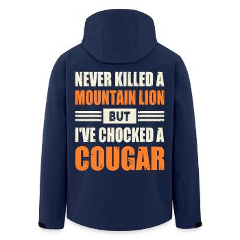 Never Killed A Mountain Lion But Chocked A Cougar - Recycelte Männer Softshell-Jacke von Stanley/Stella - Navy - Hinten - AI Model Male 185 light (185cm)