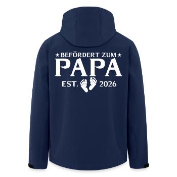Befördert zum Papa est. 2026 Vaterschaft - Recycelte Männer Softshell-Jacke von Stanley/Stella - Navy - Hinten - AI Model Male 185 light (185cm)