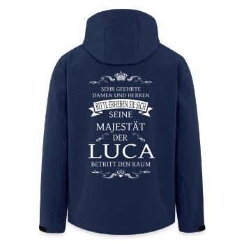 Sa Majesté Luca entre dans la pièce - Veste softshell homme en polyester recyclé Stanley/Stella - marine - Dos - AI Model Male 185 light (185cm)