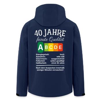 40 Jahre Feinste Qualität Geschenk 40. Geburtstag - Recycelte Männer Softshell-Jacke von Stanley/Stella - Navy - Hinten - AI Model Male 185 light (185cm)
