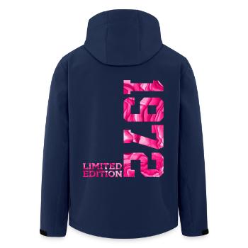 54. GEBURTSTAG PINK LIMITED EDITION 1972 - Recycelte Männer Softshell-Jacke von Stanley/Stella - Navy - Hinten - AI Model Male 185 light (185cm)