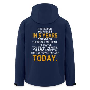 The Person You Will Be In 5 Years Leben Motivation - Recycelte Männer Softshell-Jacke von Stanley/Stella - Navy - Hinten - AI Model Male 185 light (185cm)