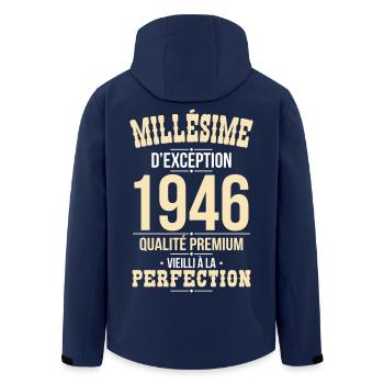 1946 – Außergewöhnlicher Jahrgang – Premiumqualität - Recycelte Männer Softshell-Jacke von Stanley/Stella - Navy - Hinten - AI Model Male 185 light (185cm)