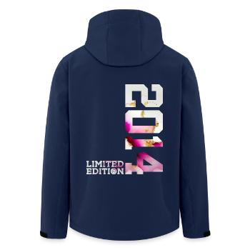 12. GEBURTSTAG LIMITED EDITION 2014 - Recycelte Männer Softshell-Jacke von Stanley/Stella - Navy - Hinten - AI Model Male 185 light (185cm)