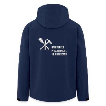 Handwerker pfuschen nicht, sie sind kreativ. - Recycelte Männer Softshell-Jacke von Stanley/Stella - Navy - Hinten - AI Model Male 185 light (185cm)