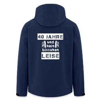 40 Jahre und kein bisschen leise - Geschenk - Recycelte Männer Softshell-Jacke von Stanley/Stella - Navy - Hinten - AI Model Male 185 light (185cm)