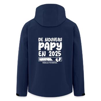 2025 wieder Opa - Recycelte Männer Softshell-Jacke von Stanley/Stella - Navy - Hinten - AI Model Male 185 light (185cm)