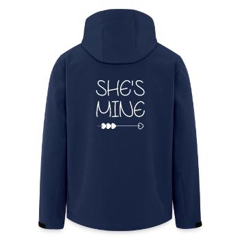 Shes vous mine Appartient PartnerLook cadeau petite amie - Veste softshell homme en polyester recyclé Stanley/Stella - marine - Dos - AI Model Male 185 light (185cm)