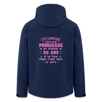 Femme Princesse Anniversaire 30 Ans - Veste softshell homme en polyester recyclé Stanley/Stella - marine - Dos - AI Model Male 185 light (185cm)